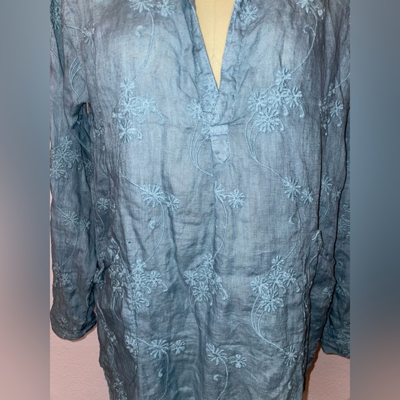 CP Shades Blue chambray embroidered Tunic Top - Picture 2 of 4